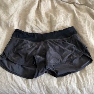 Lululemon speed up short size 8